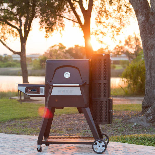 Masterbuilt Gravity Series 560 Digital Charcoal Grill & Smoker Combo image 1