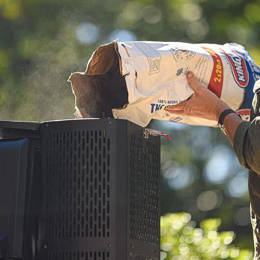 Masterbuilt Gravity Series 560 Digital Charcoal Grill & Smoker Combo image 9